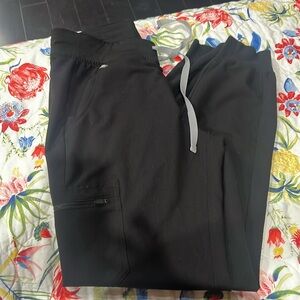 Figs scrub pants..jogger style. Size small. Wore maybe 3 times.